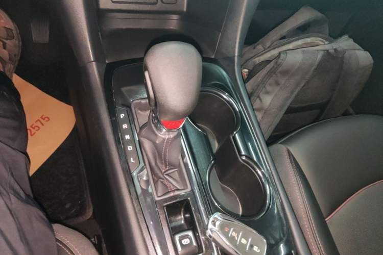 Used Chevrolet Equinox 2022 Mild Hybrid 550T RS Smart Boundary-Setting Edition Gear Lever