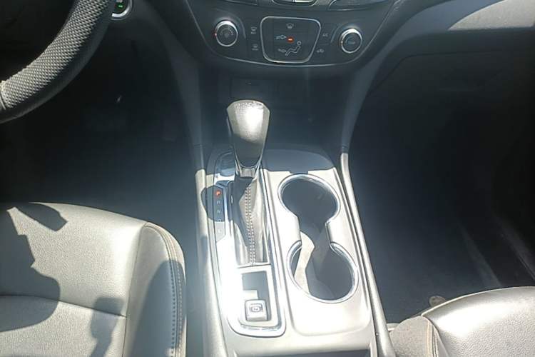 Used Chevrolet Equinox 2022 535T Chijie Edition Gear Lever