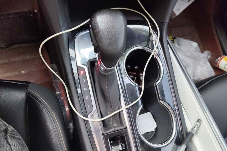 Used Chevrolet Equinox 2022 535T YuJie Edition Gear Lever