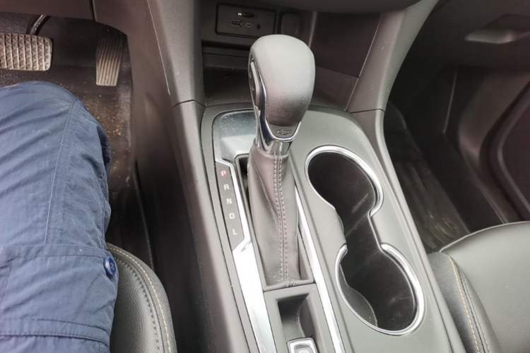 Used Chevrolet Equinox 2022 535T Chijie Edition Gear Lever