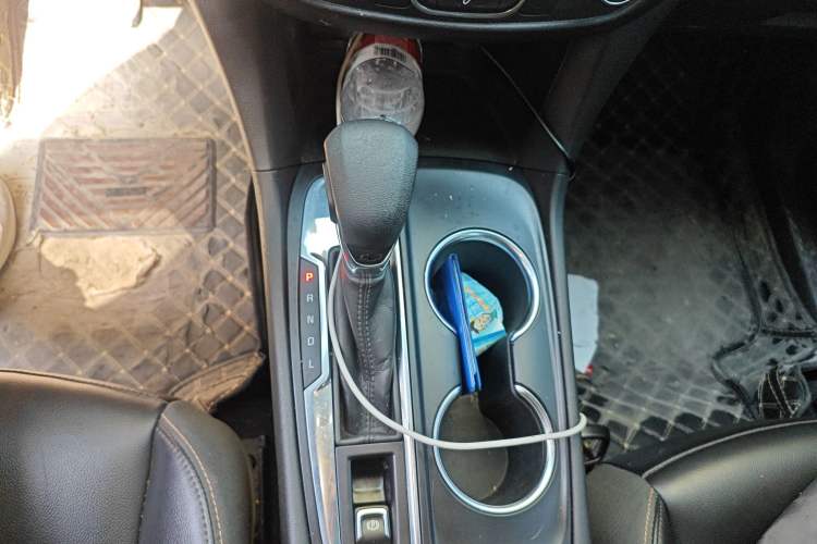 Used Chevrolet Equinox 2022 535T Chijie Edition Gear Lever