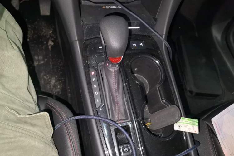Used Chevrolet Equinox 2022 Mild Hybrid 550T RS Four-Wheel Drive Intelligent Guardian Edition Gear Lever