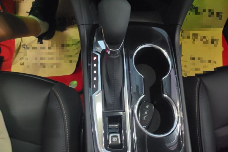Used Chevrolet Equinox 2022 535T YuJie Edition Gear Lever