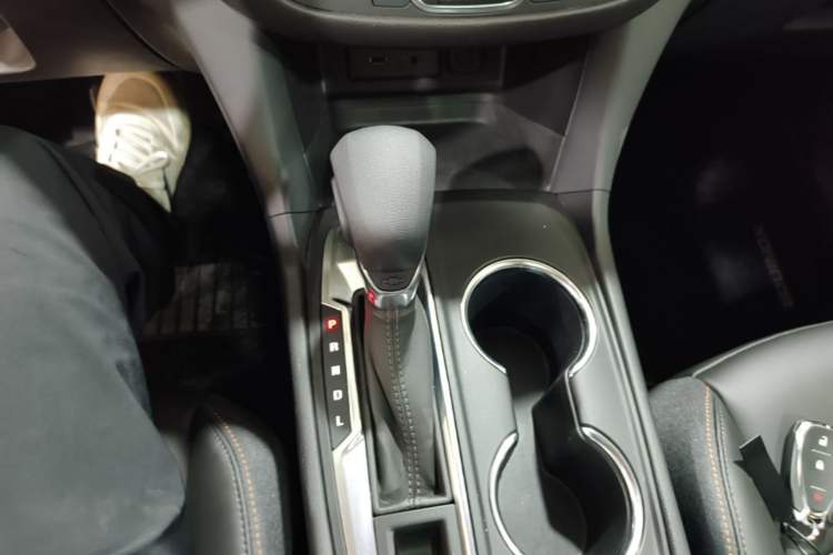 Used Chevrolet Equinox 2022 535T Chijie Edition Gear Lever