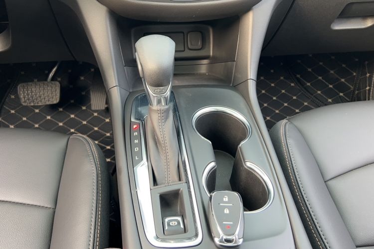 Used Chevrolet Equinox 2022 535T Chijie Edition Gear Lever