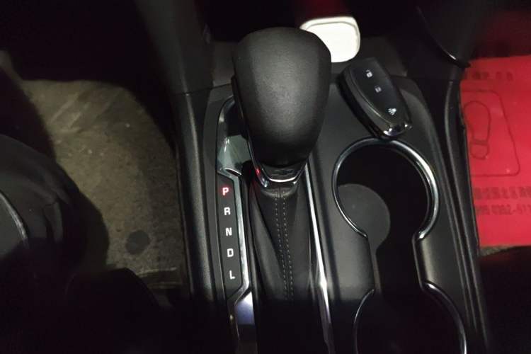 Used Chevrolet Equinox 2022 535T Chijie Edition Gear Lever