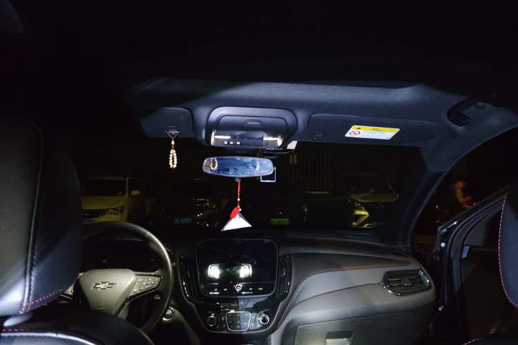 Used Chevrolet Equinox 2022 Mild Hybrid 550T RS Smart Boundary-Setting Edition Headliner
