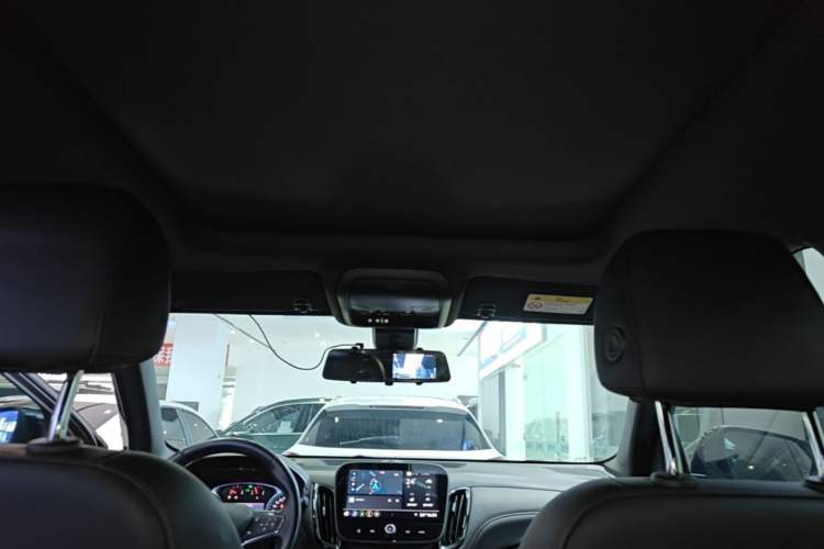Used Chevrolet Equinox 2022 Mild Hybrid 550T RS Smart Boundary-Setting Edition Headliner