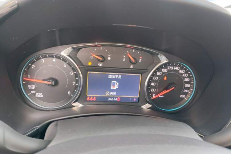 Used Chevrolet Equinox 2022 Light Hybrid 550T RS All-Wheel-Drive Smart Boundary Edition Instrument Cluster