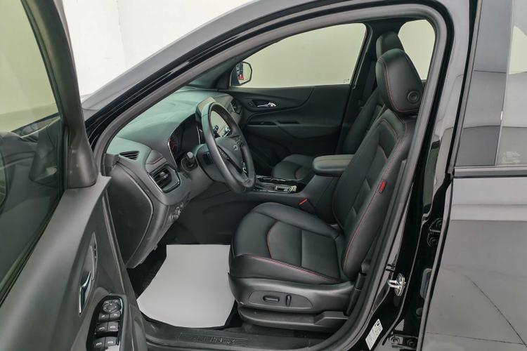 Used Chevrolet Equinox 2022 Mild Hybrid 550T RS Smart Boundary-Setting Edition Interior 2