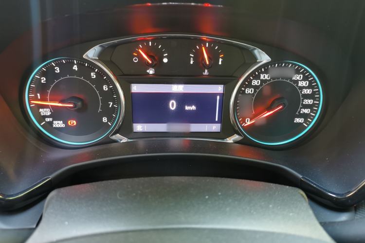 Used Chevrolet Equinox 2022 Light Hybrid 550T RS All-Wheel-Drive Smart Boundary Edition Interior 7