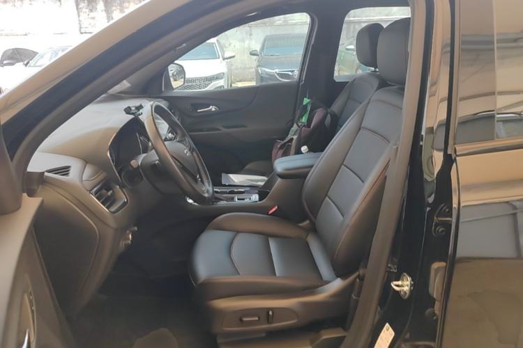 Used Chevrolet Equinox 2022 Mild Hybrid 550T RS Smart Boundary-Setting Edition Left Front Seat