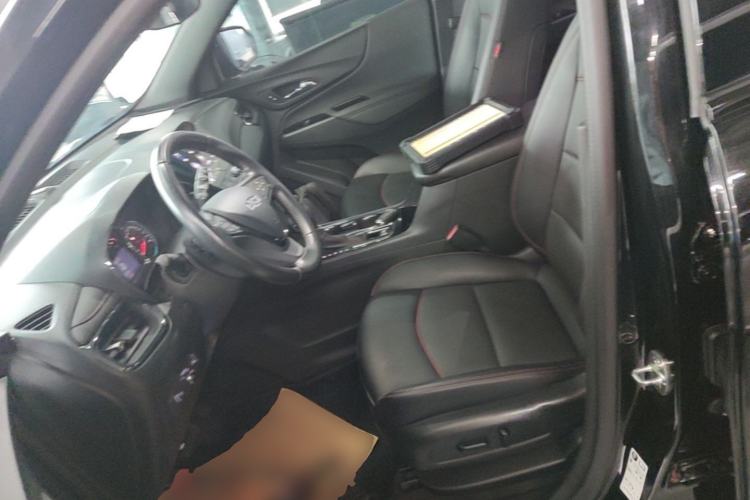 Used Chevrolet Equinox 2022 Mild Hybrid 550T RS Smart Boundary-Setting Edition Left Front Seat