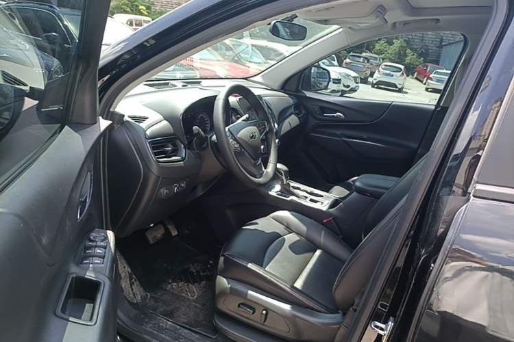 Used Chevrolet Equinox 2022 535T Chijie Edition Left Front Seat