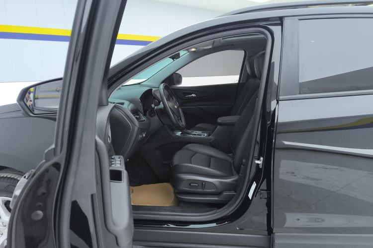 Used Chevrolet Equinox 2022 535T Chijie Edition Left Front Seat