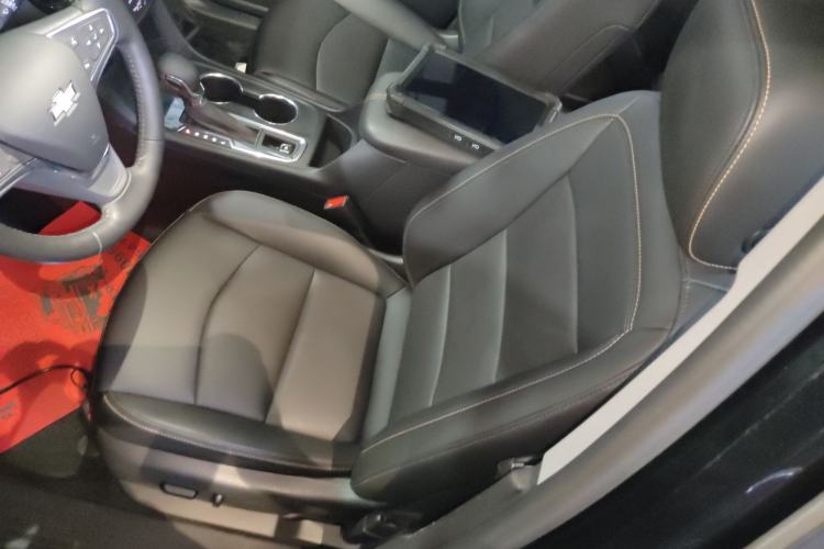 Used Chevrolet Equinox 2022 535T Chijie Edition Left Front Seat