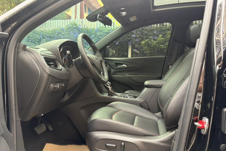 Used Chevrolet Equinox 2022 Mild Hybrid 550T RS Smart Boundary-Setting Edition Left Front Seat