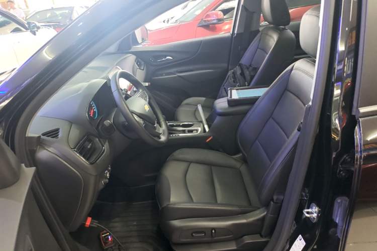 Used Chevrolet Equinox 2022 535T Chijie Edition Left Front Seat