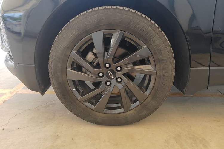 Used Chevrolet Equinox 2022 Mild Hybrid 550T RS Smart Boundary-Setting Edition Left Front Wheel Hub