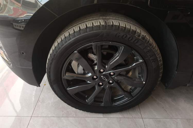 Used Chevrolet Equinox 2022 Mild Hybrid 550T RS Four-Wheel Drive Intelligent Guardian Edition Left Front Wheel Hub