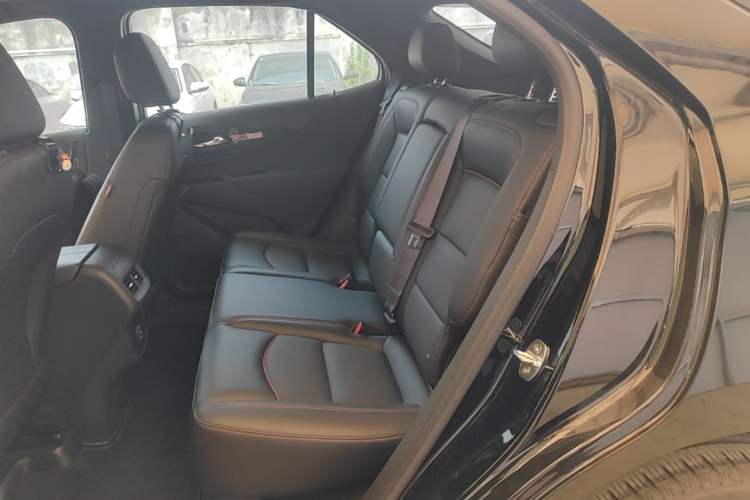 Used Chevrolet Equinox 2022 Mild Hybrid 550T RS Smart Boundary-Setting Edition Left Rear Seat