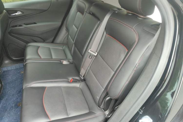 Used Chevrolet Equinox 2022 Mild Hybrid 550T RS Four-Wheel Drive Intelligent Guardian Edition Left Rear Seat