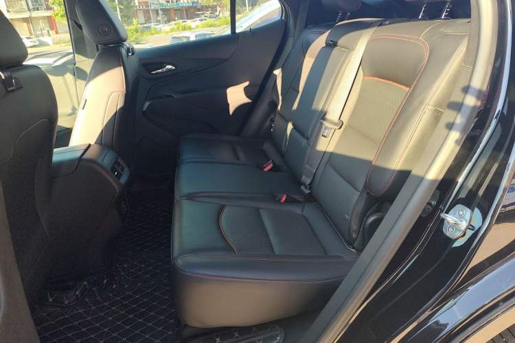 Used Chevrolet Equinox 2022 Mild Hybrid 550T RS Four-Wheel Drive Intelligent Guardian Edition Left Rear Seat
