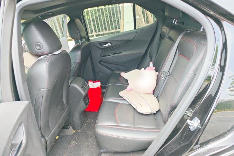 Used Chevrolet Equinox 2022 Mild Hybrid 550T RS Smart Boundary-Setting Edition Left Rear Seat