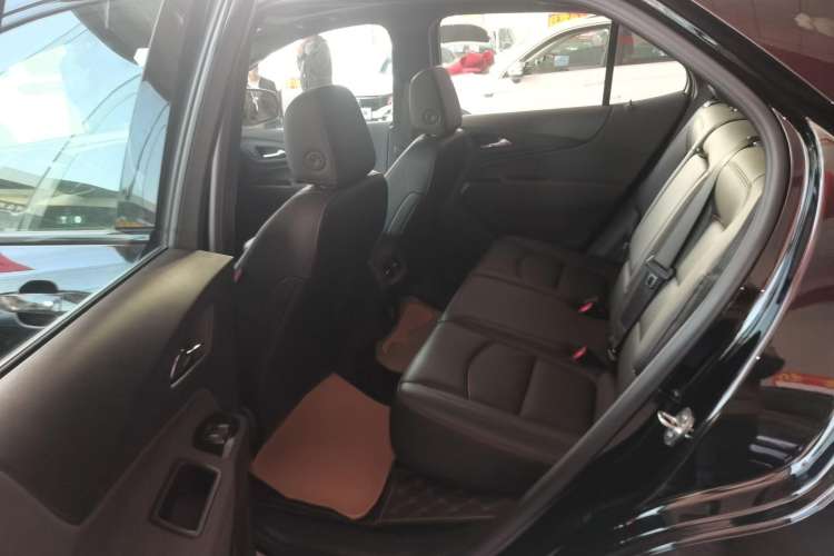 Used Chevrolet Equinox 2022 Mild Hybrid 550T RS Four-Wheel Drive Intelligent Guardian Edition Left Rear Seat