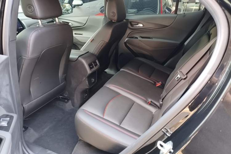 Used Chevrolet Equinox 2022 Mild Hybrid 550T RS Four-Wheel Drive Intelligent Guardian Edition Left Rear Seat