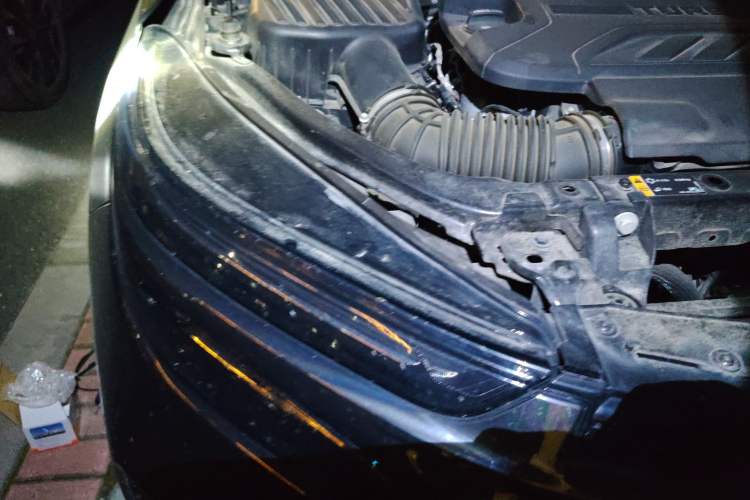 Used Chevrolet Equinox 2022 Mild Hybrid 550T RS Smart Boundary-Setting Edition Right Front Headlight