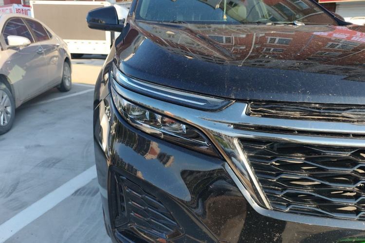 Used Chevrolet Equinox 2022 Mild Hybrid 550T RS Four-Wheel Drive Intelligent Guardian Edition Right Front Headlight