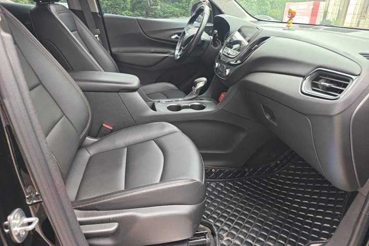 Used Chevrolet Equinox 2022 535T Chijie Edition Right Front Seat