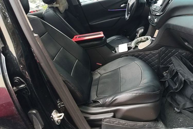 Used Chevrolet Equinox 2022 535T Chijie Edition Right Front Seat