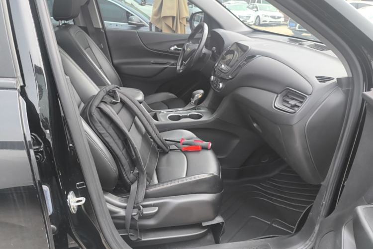 Used Chevrolet Equinox 2022 535T Chijie Edition Right Front Seat