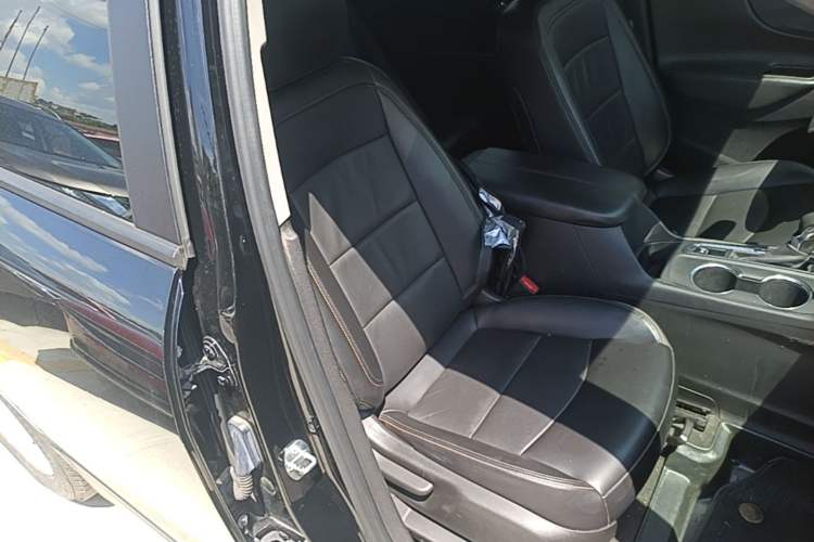 Used Chevrolet Equinox 2022 535T Chijie Edition Right Front Seat