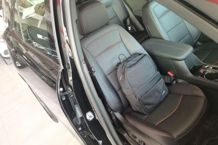 Used Chevrolet Equinox 2022 Mild Hybrid 550T RS Four-Wheel Drive Intelligent Guardian Edition Right Front Seat