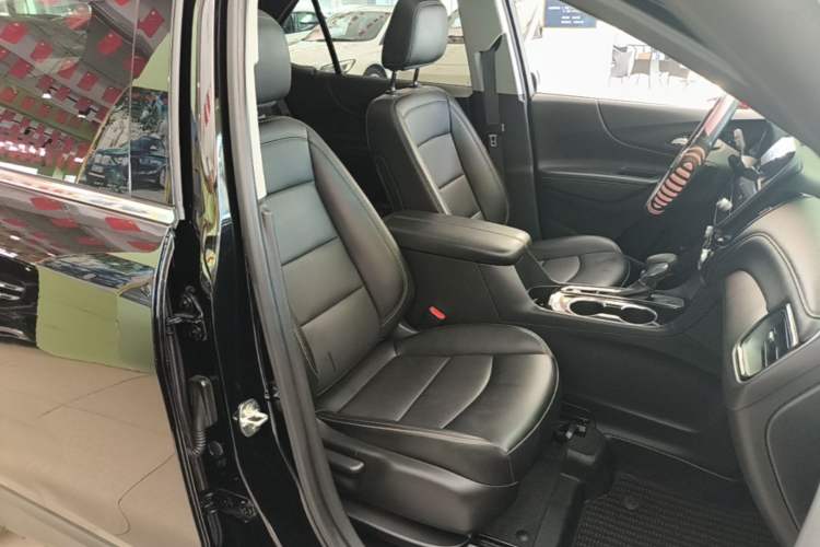 Used Chevrolet Equinox 2022 535T YuJie Edition Right Front Seat