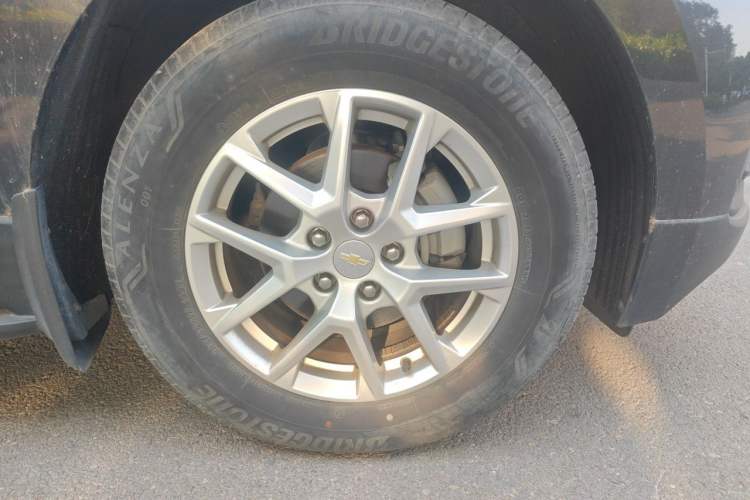 Used Chevrolet Equinox 2022 535T YuJie Edition Right Front Wheel Hub