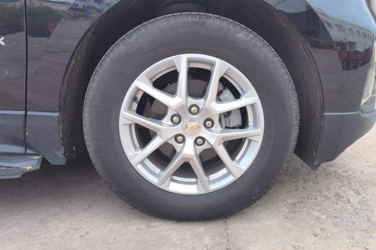 Used Chevrolet Equinox 2022 535T YuJie Edition Right Front Wheel Hub