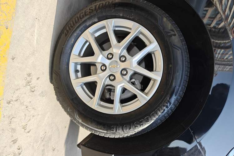 Used Chevrolet Equinox 2022 535T Chijie Edition Right Front Wheel Hub