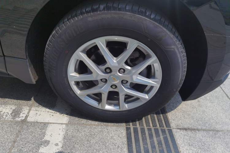 Used Chevrolet Equinox 2022 535T Chijie Edition Right Front Wheel Hub