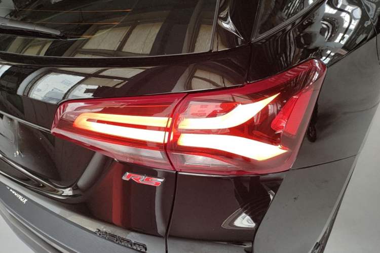 Used Chevrolet Equinox 2022 Mild Hybrid 550T RS Four-Wheel Drive Intelligent Guardian Edition Right Rear Taillight