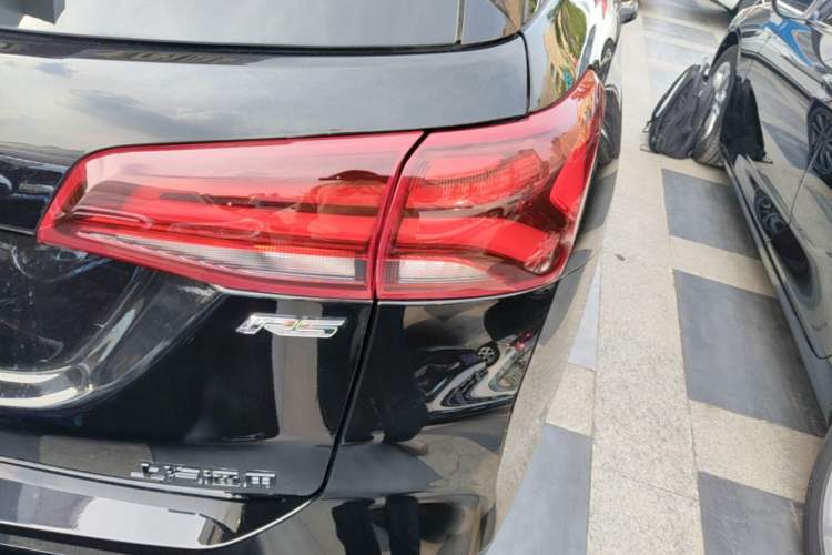 Used Chevrolet Equinox 2022 Light Hybrid 550T RS All-Wheel-Drive Smart Boundary Edition Right Rear Taillight