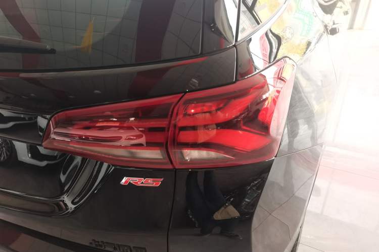 Used Chevrolet Equinox 2022 Mild Hybrid 550T RS Four-Wheel Drive Intelligent Guardian Edition Right Rear Taillight