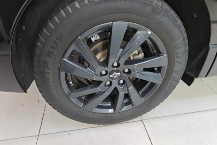 Used Chevrolet Equinox 2022 Mild Hybrid 550T RS Smart Boundary-Setting Edition Right Rear Wheel Hub