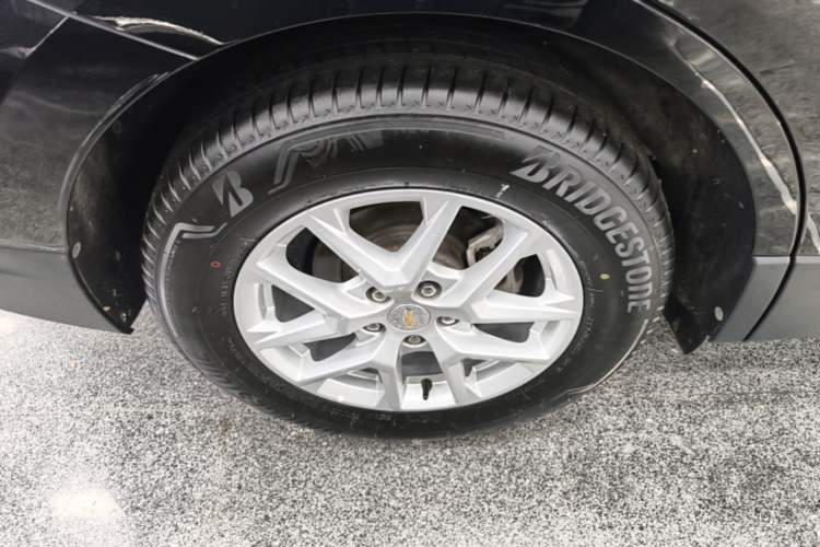Used Chevrolet Equinox 2022 535T Chijie Edition Right Rear Wheel Hub