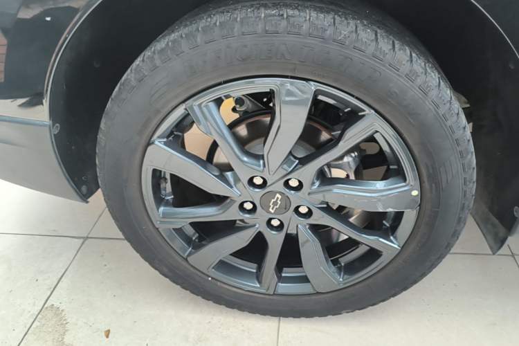 Used Chevrolet Equinox 2022 Mild Hybrid 550T RS Four-Wheel Drive Intelligent Guardian Edition Right Rear Wheel Hub