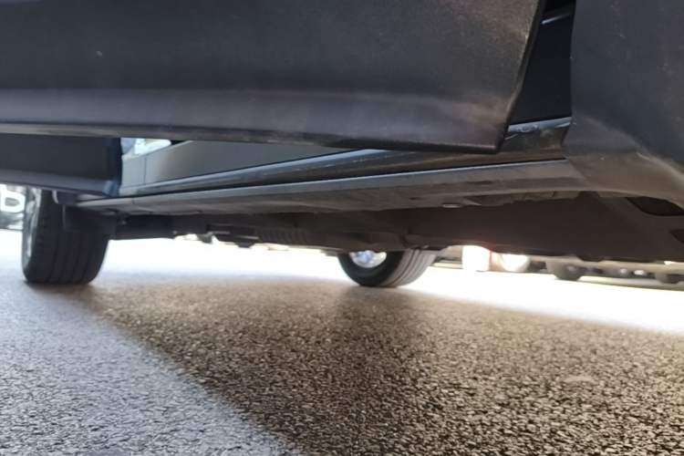 Used Chevrolet Equinox 2022 Mild Hybrid 550T RS Four-Wheel Drive Intelligent Guardian Edition Right Side Sill