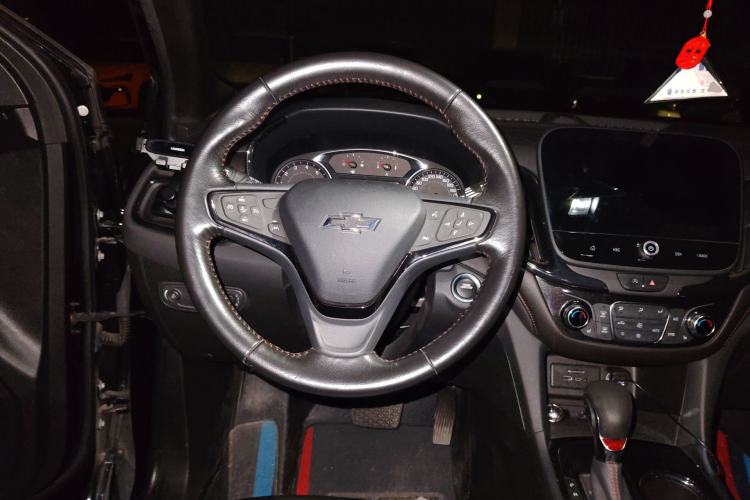 Used Chevrolet Equinox 2022 Mild Hybrid 550T RS Smart Boundary-Setting Edition Steering Wheel
